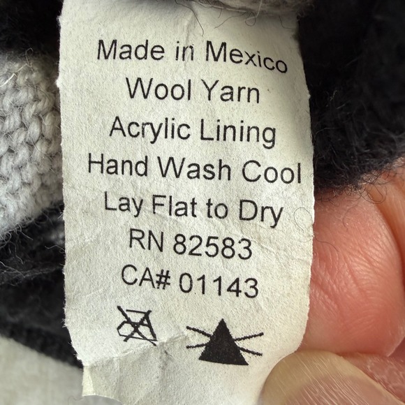 Turtle Fur Beanie Hat with Tassle Gray Black Wool Yarn Fleece Lining Gorpe - Picture 8 of 10